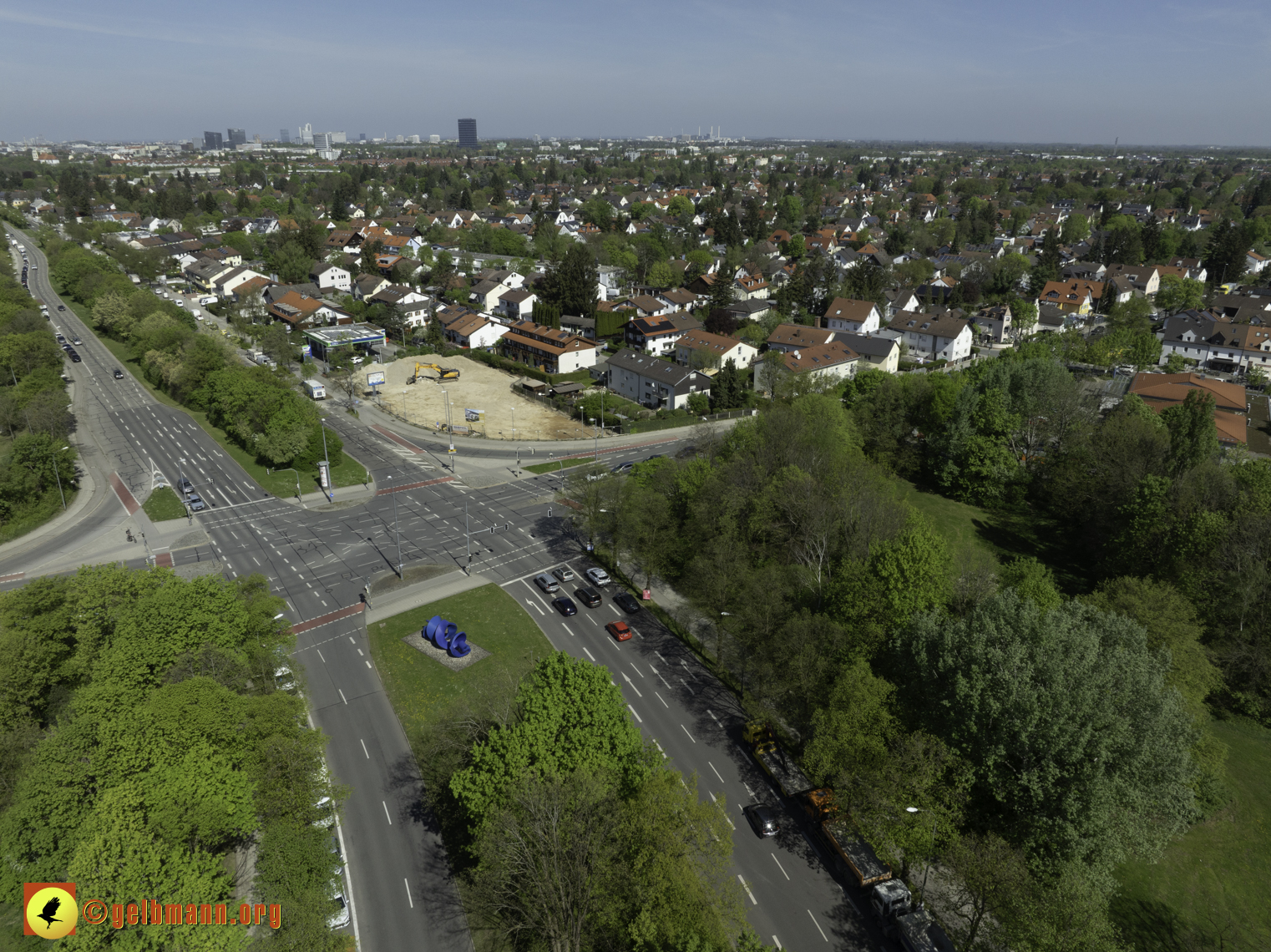 13.04.2024 - Luftbilder der Baustelle MONACO an der Heinrich-Wieland/Ecke Corinthstrasse in Neuperlach