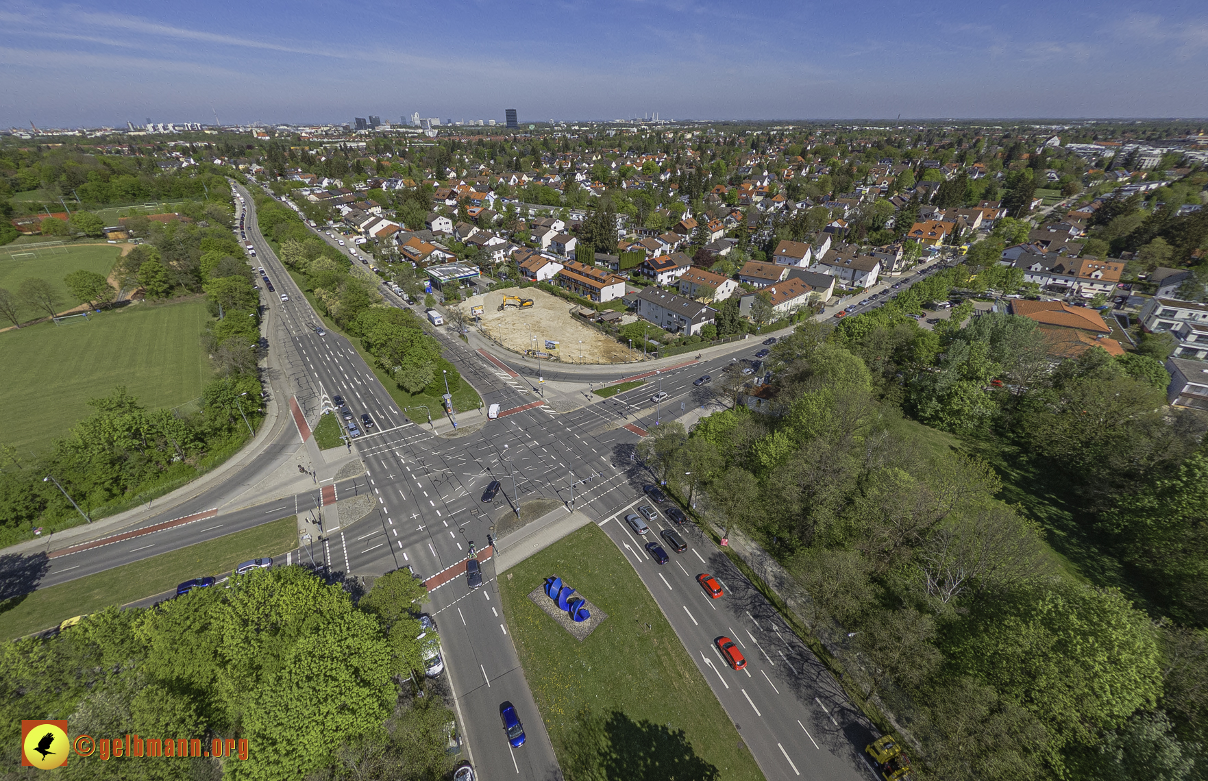 13.04.2024 - Luftbilder der Baustelle MONACO an der Heinrich-Wieland/Ecke Corinthstrasse in Neuperlach