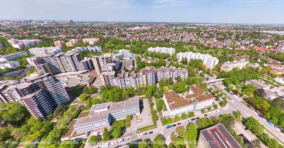 30.04.2024 - das Marx-Zentrum und Karl-Marx-Ring 52-62 mit Tiefgaragenbaustelle