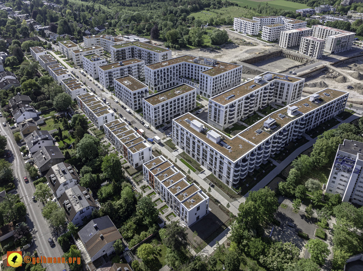 14.05.2024 - DEMOS-Baustelle und BayernHeim-Baustelle Alexisquartier in Neuperlach