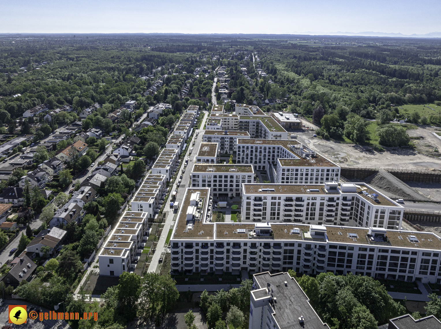 14.05.2024 - DEMOS-Baustelle und BayernHeim-Baustelle Alexisquartier in Neuperlach