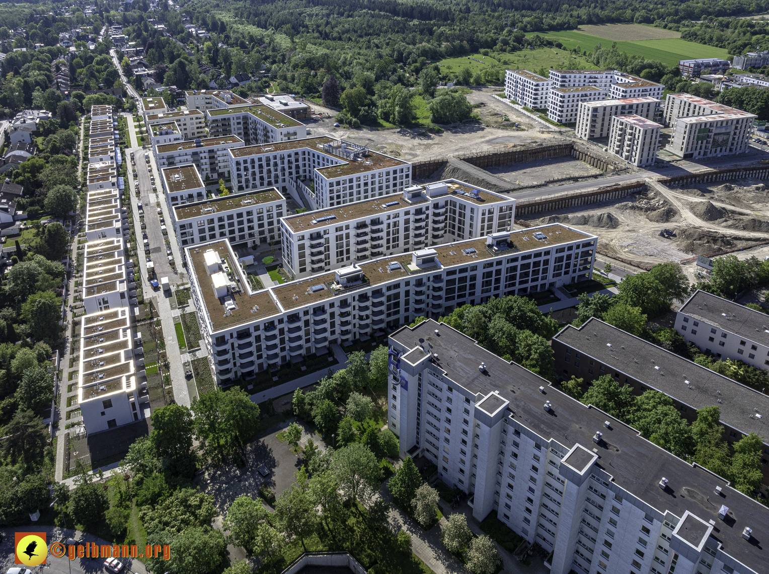 14.05.2024 - DEMOS-Baustelle und BayernHeim-Baustelle Alexisquartier in Neuperlach