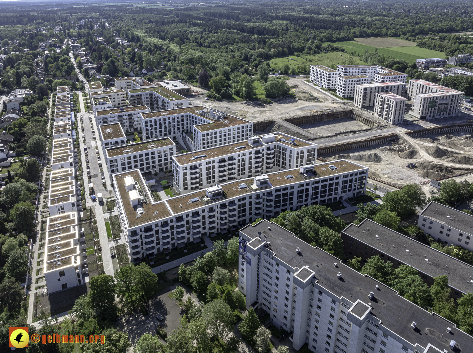 14.05.2024 - DEMOS-Baustelle und BayernHeim-Baustelle Alexisquartier in Neuperlach