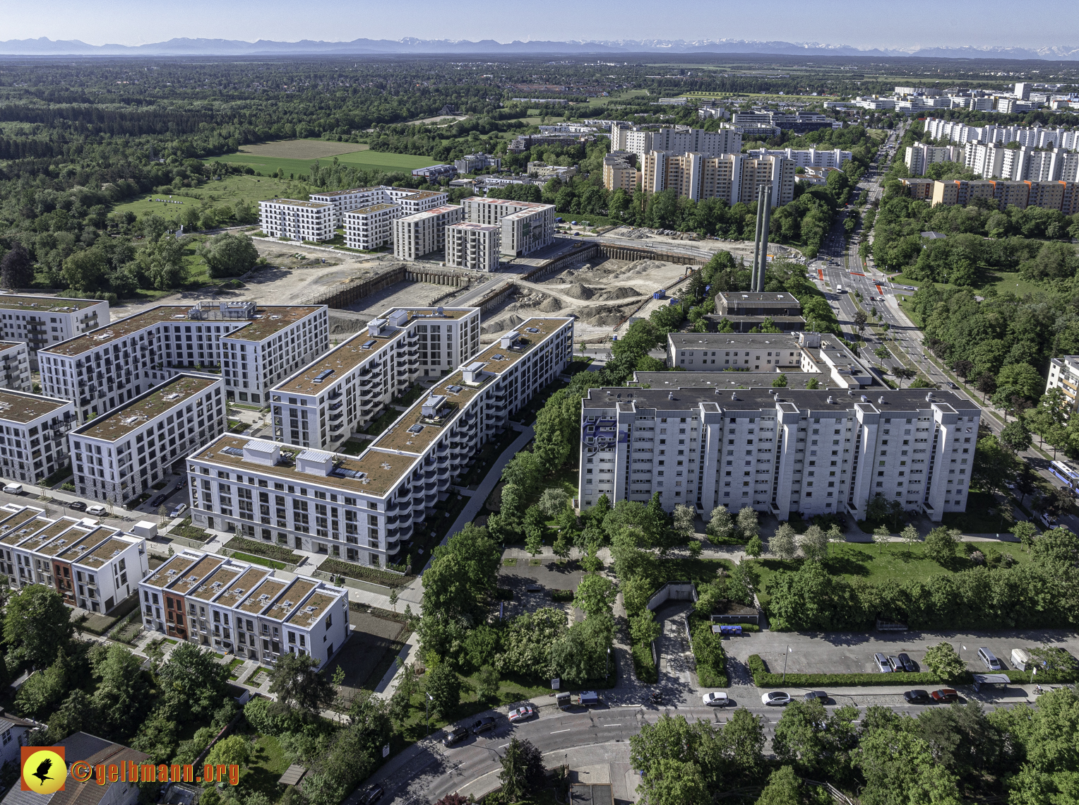 14.05.2024 - DEMOS-Baustelle und BayernHeim-Baustelle Alexisquartier in Neuperlach