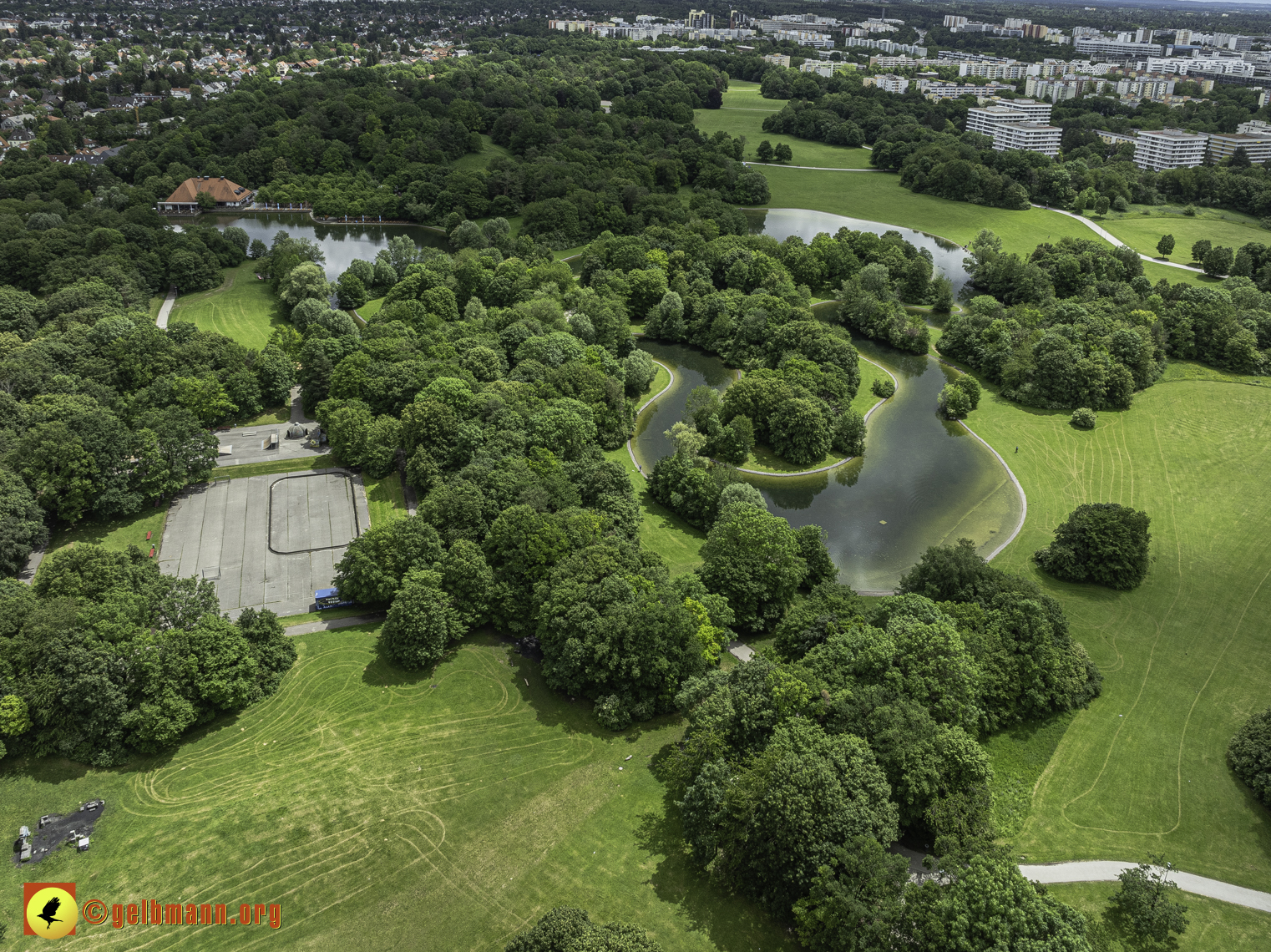 25.05.2024 - Ostpark mit Biergarten und See in Berg am Laim