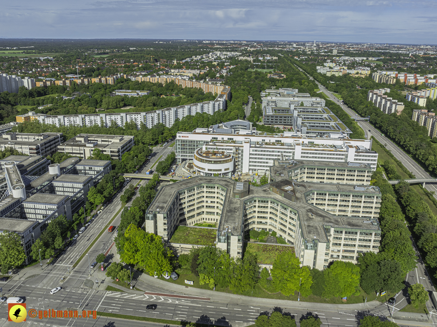 30.05.2024 - das ehemalige Allianzbürohaus ist jetzt BOSCH in Neuperlach und Umgebung 30.05.2024 - das ehemalige Allianzbürohaus ist jetzt BOSCH in Neuperlach und Umgebung