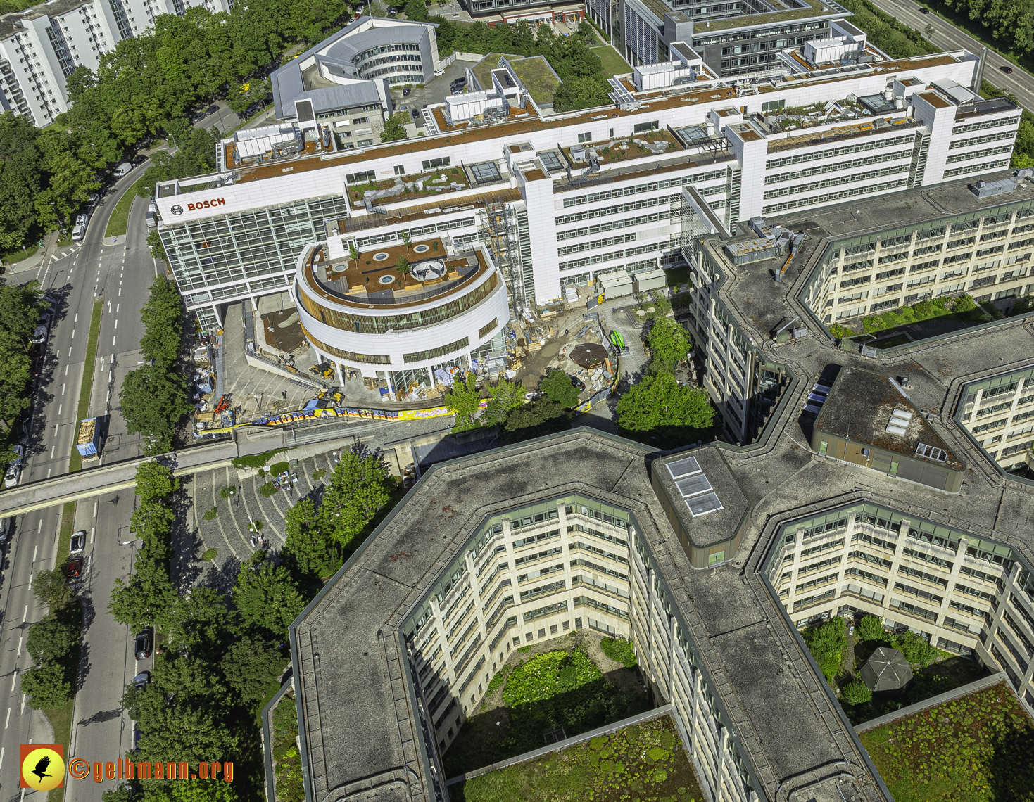 30.05.2024 - das ehemalige Allianzbürohaus ist jetzt BOSCH in Neuperlach und Umgebung 30.05.2024 - das ehemalige Allianzbürohaus ist jetzt BOSCH in Neuperlach und Umgebung