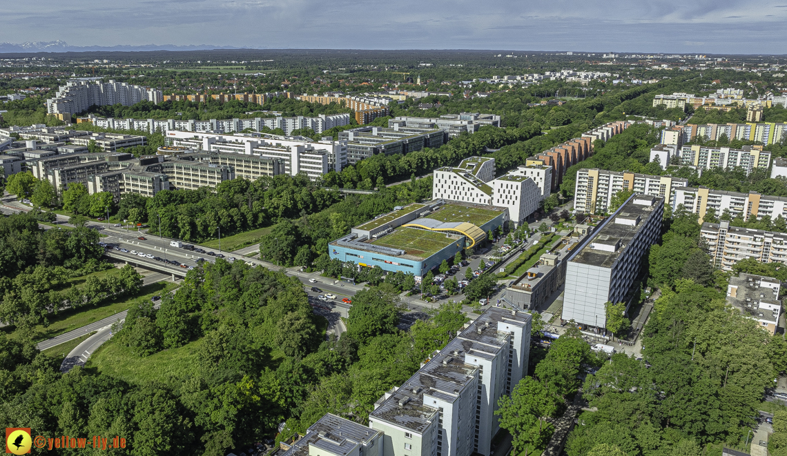 2024-05-30-plettzentrum - Baustelle im Plettzentrum zur Montessori-Schule Neuperlach