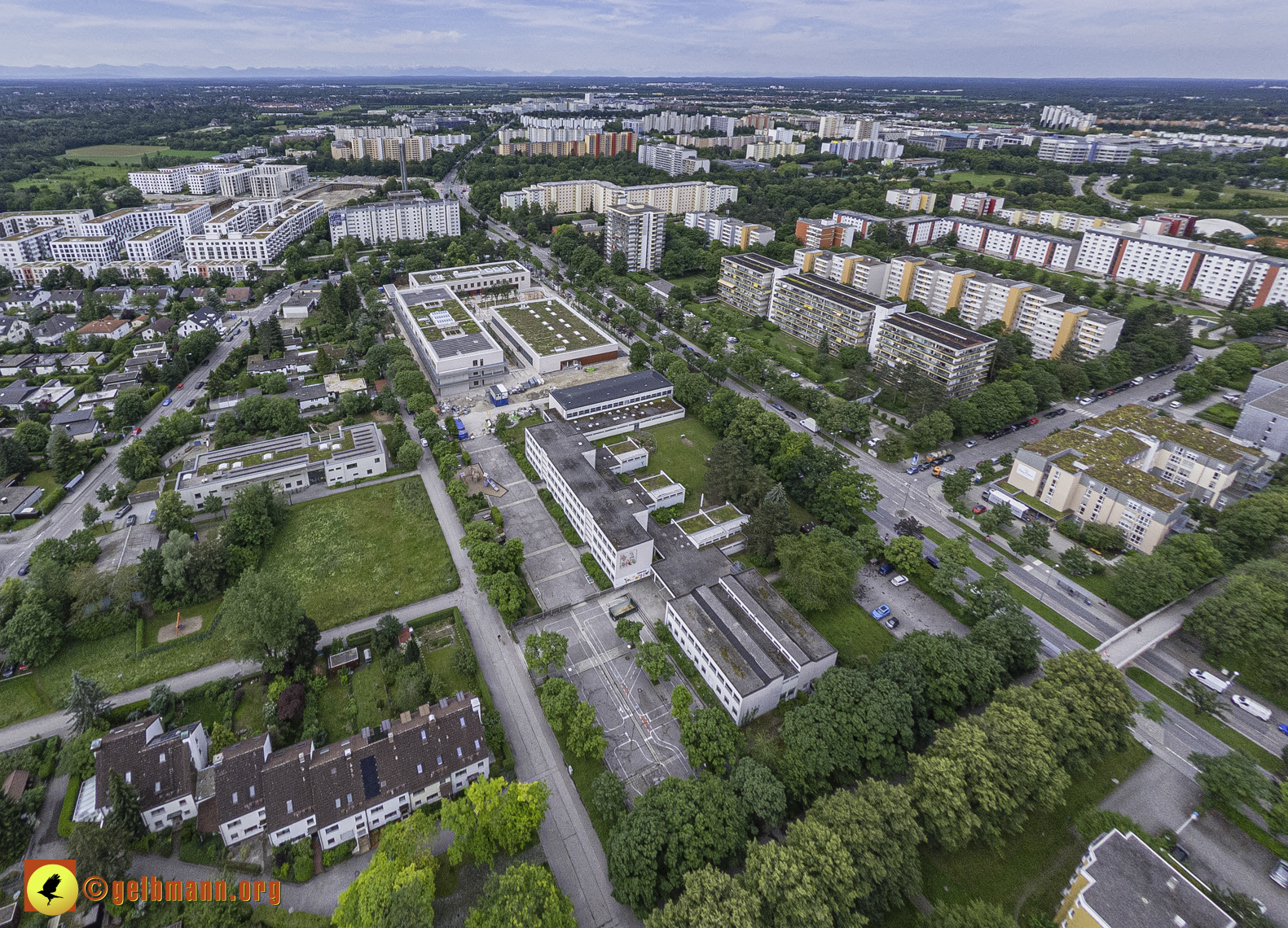 06.06.2024 - Luftbilder der Baustelle Grundschule_am_Karl-Marx-Ring in Neuperlach