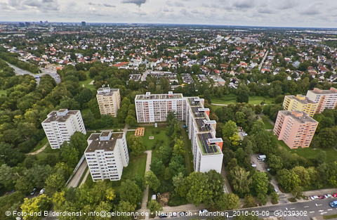 12.09.2024 - Dachbegehung mit der Münchner Wohnen am Karl-Marx-Ring 11-21 in Neuperlach