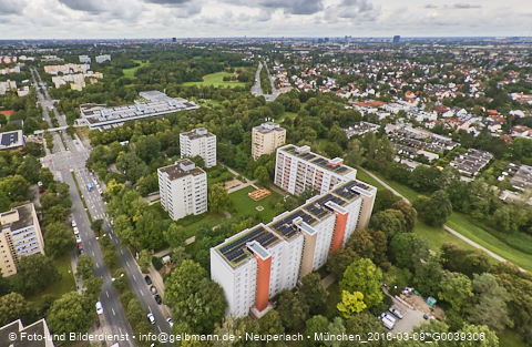 12.09.2024 - Dachbegehung mit der Münchner Wohnen am Karl-Marx-Ring 11-21 in Neuperlach