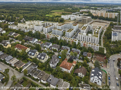 12.09.2024 - Baustelle am Hugo-Lang-Bogen und Niederalmstraße in Neuperlach