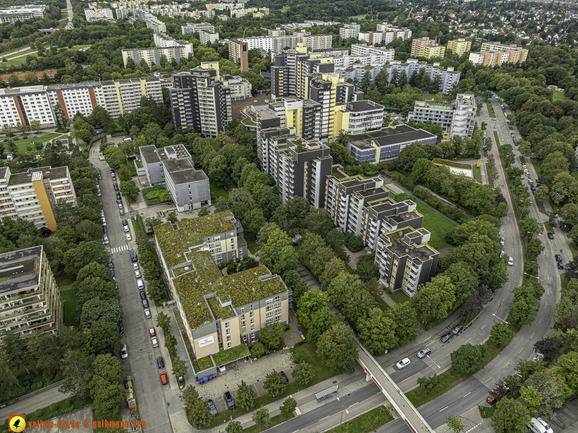 13.09.2024 - das Marx-Zentrum und Wohnanlage am Karl-Marx-Ring 52-62