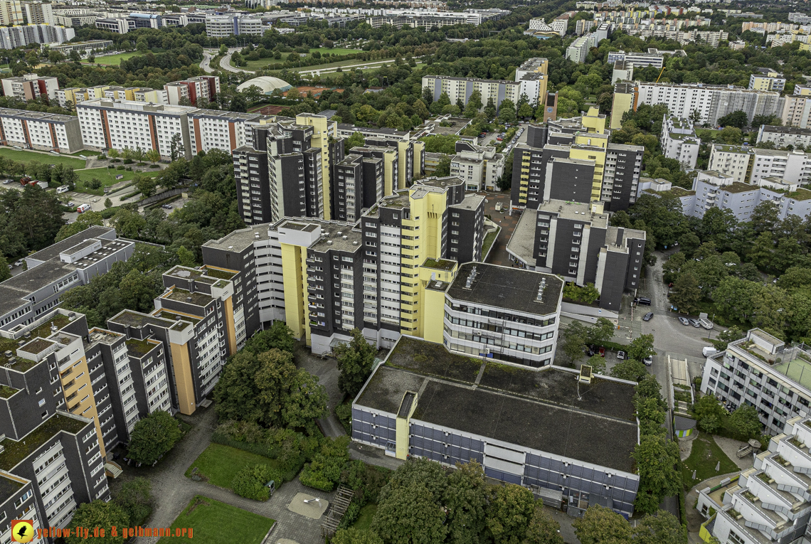 13.09.2024 - das Marx-Zentrum und Wohnanlage am Karl-Marx-Ring 52-62