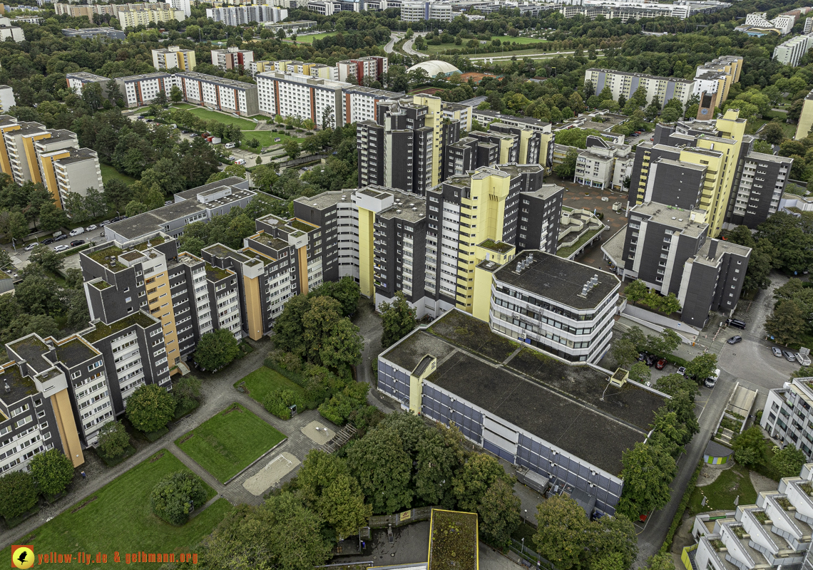 13.09.2024 - das Marx-Zentrum und Wohnanlage am Karl-Marx-Ring 52-62