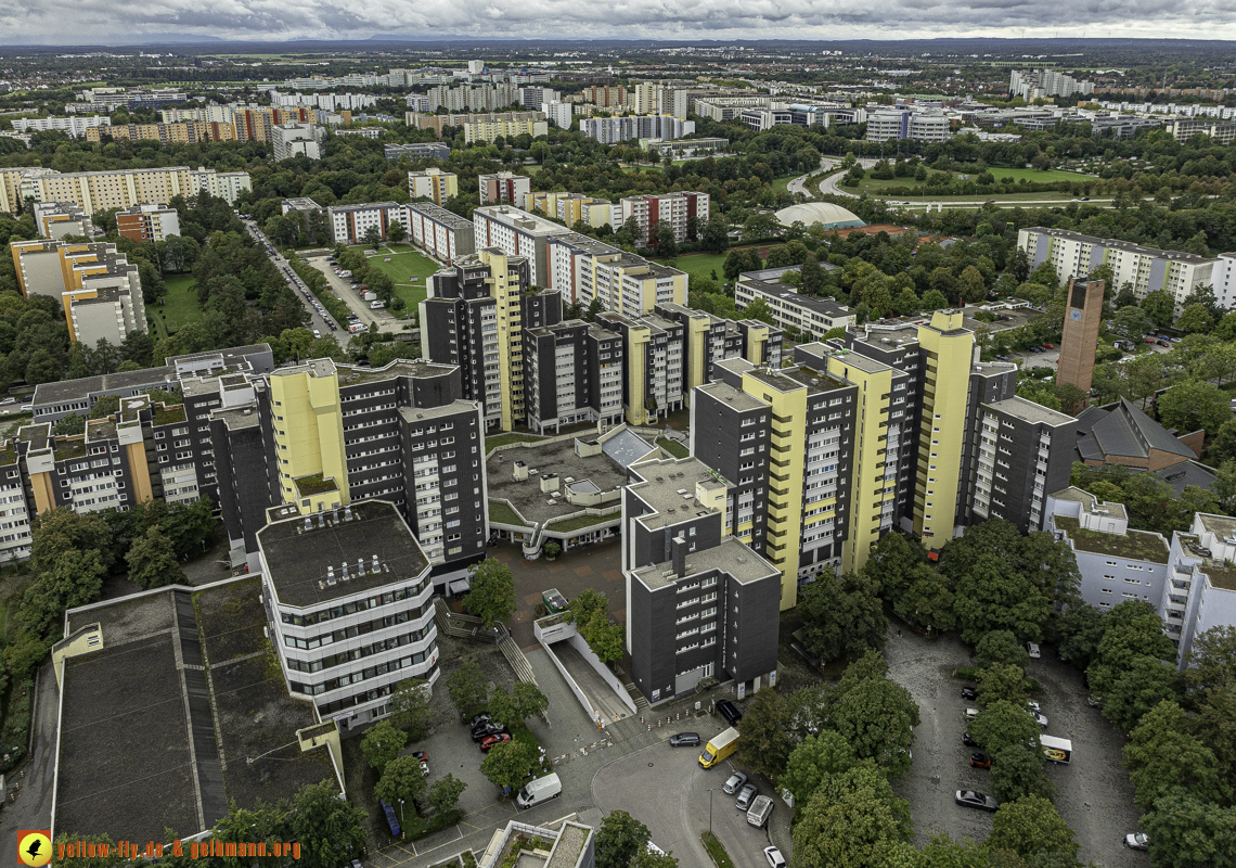 13.09.2024 - das Marx-Zentrum und Wohnanlage am Karl-Marx-Ring 52-62