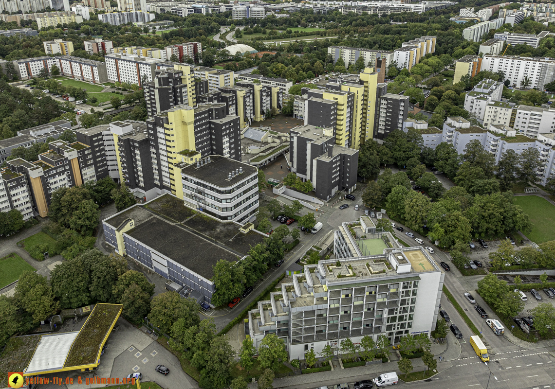 13.09.2024 - das Marx-Zentrum und Wohnanlage am Karl-Marx-Ring 52-62