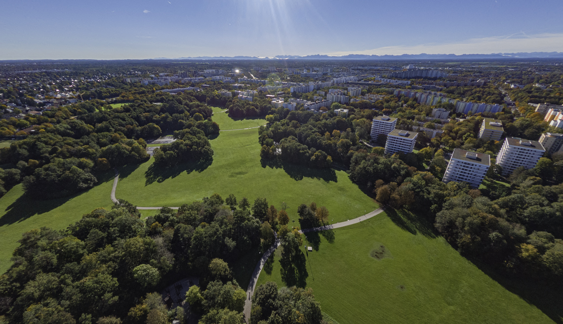 09.10.2024 - Baustelle Geothermie undn Ostpark mit See in Berg-am-Laim