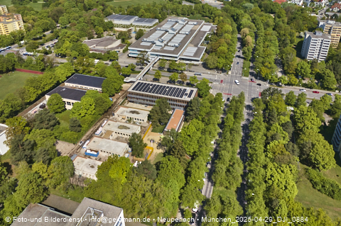 29.04.2025 - Abrissbaustelle Kindergarten an der Heinrich-Wieland-Strasse in Neuperlach