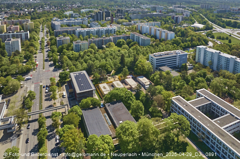29.04.2025 - Abrissbaustelle Kindergarten an der Heinrich-Wieland-Strasse in Neuperlach