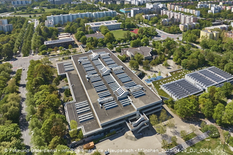29.04.2025 - Abrissbaustelle Kindergarten an der Heinrich-Wieland-Strasse in Neuperlach