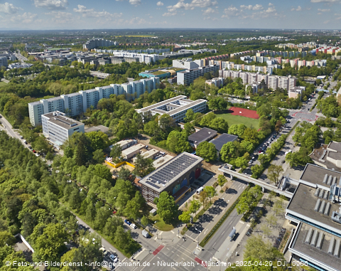 29.04.2025 - Abrissbaustelle Kindergarten an der Heinrich-Wieland-Strasse in Neuperlach