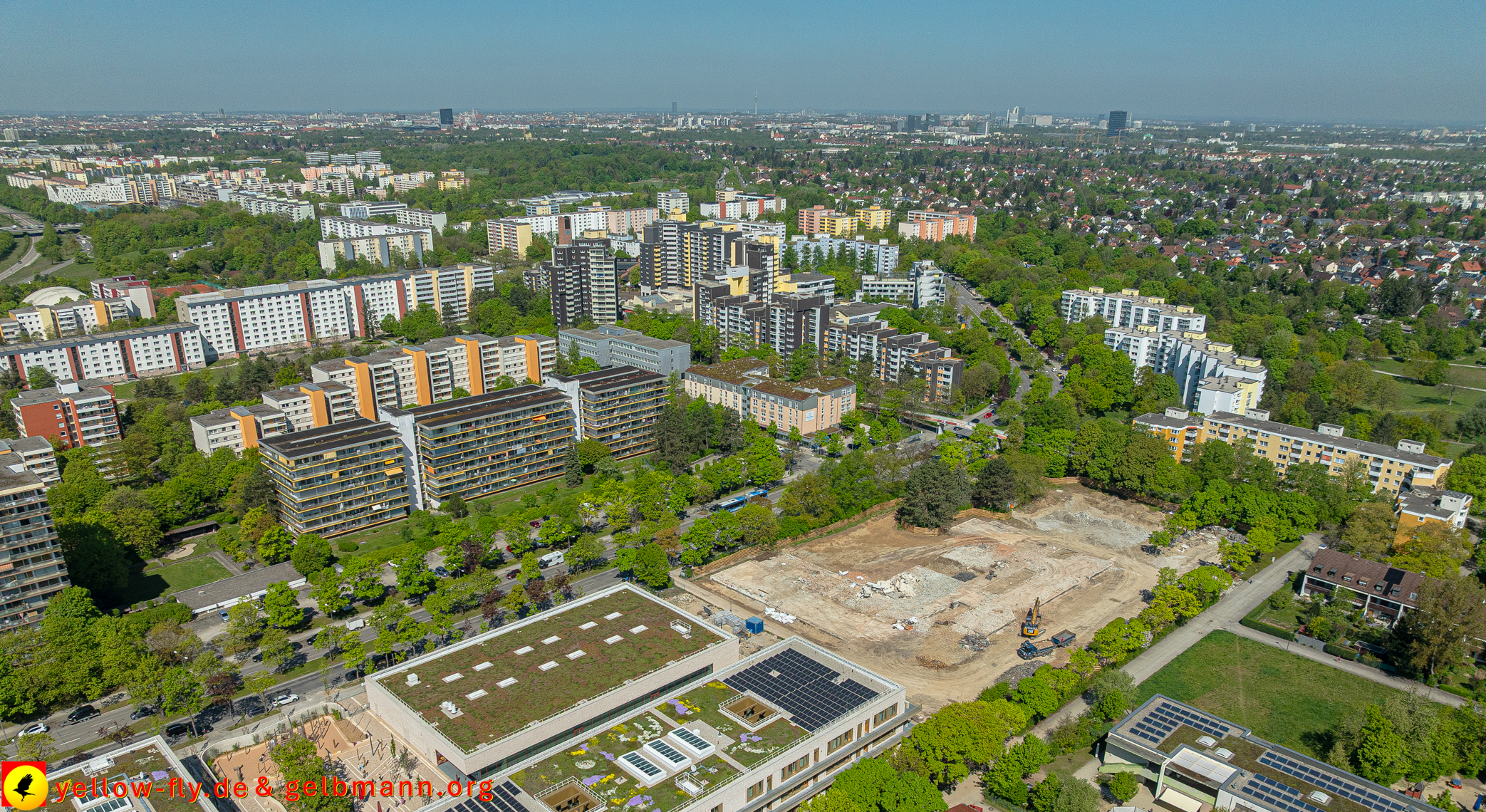29.04.2025 - Abriss der Grundschule am Karl-Marx-Ring