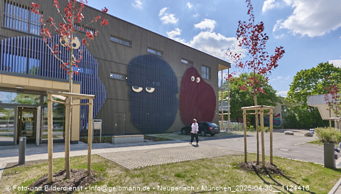 30.04.2025 - Abrissbaustelle Kindergarten an der Heinrich-Wieland-Strasse in Neuperlach