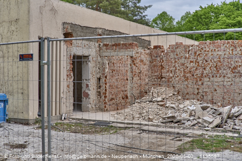 05.05.2025 - Abrissbaustelle Kindergarten an der Heinrich-Wieland-Strasse in Neuperlach