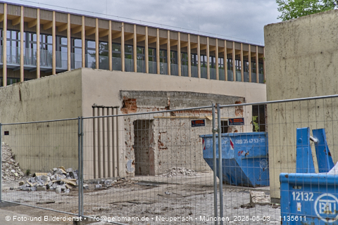 05.05.2025 - Abrissbaustelle Kindergarten an der Heinrich-Wieland-Strasse in Neuperlach
