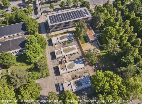 30.05.2025 - Abrissbaustelle Kindergarten an der Heinrich-Wieland-Strasse in Neuperlach
