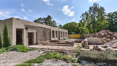 12.07.2025 - Abrissbaustelle Kindergarten an der Heinrich-Wieland-Strasse in Neuperlach