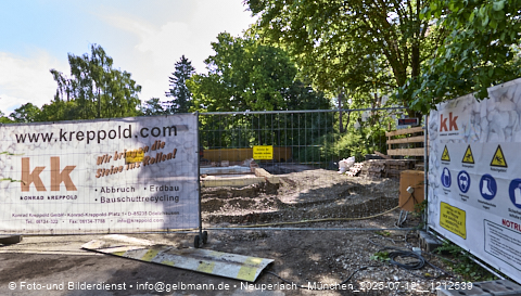 12.07.2025 - Abrissbaustelle Kindergarten an der Heinrich-Wieland-Strasse in Neuperlach