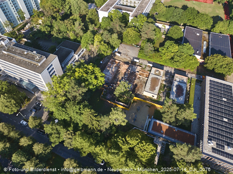 14.07.2025 - Abrissarbeiten des alten Kindergartens an der Heinrich-Wieland-Straße 3 in Neuperlach