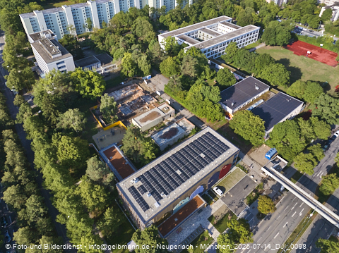 14.07.2025 - Abrissarbeiten des alten Kindergartens an der Heinrich-Wieland-Straße 3 in Neuperlach