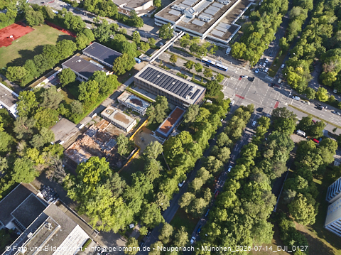 14.07.2025 - Abrissarbeiten des alten Kindergartens an der Heinrich-Wieland-Straße 3 in Neuperlach