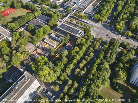 14.07.2025 - Abrissarbeiten des alten Kindergartens an der Heinrich-Wieland-Straße 3 in Neuperlach
