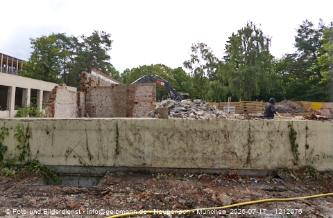 17.07.2025 - Abrissbaustelle Kindergarten an der Heinrich-Wieland-Strasse in Neuperlach