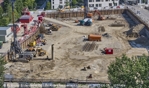 25.08.2025 - DEMOS-Baustelle und BayernHeim-Baustelle Alexiqauartier in Neuperlach