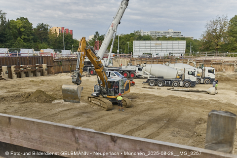 28.08.2025 - DEMOS-Baustelle und BayernHeim-Baustelle Alexiqauartier und BayernHeim in Neuperlach