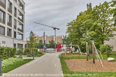 30.08.2025 - DEMOS-Baustelle und BayernHeim-Baustelle Alexiqauartier und BayernHeim in Neuperlach