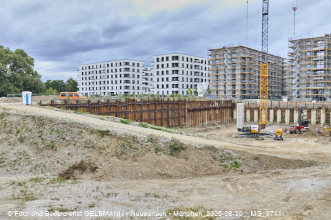30.08.2025 - DEMOS-Baustelle und BayernHeim-Baustelle Alexiqauartier und BayernHeim in Neuperlach