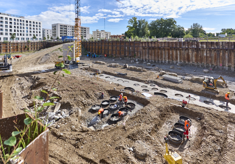 03.09.2025 - DEMOS-Baustelle und BayernHeim-Baustelle Alexiqauartier und BayernHeim in Neuperlach