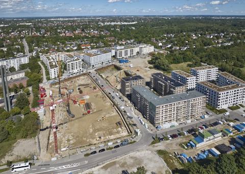 03.09.2025 - Luftbilder der DEMOS-Baustelle Alexiqauartier und BayernHeim in Neuperlach