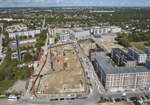 03.09.2025 - Luftbilder der DEMOS-Baustelle Alexiqauartier und BayernHeim in Neuperlach