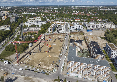03.09.2025 - Luftbilder der DEMOS-Baustelle Alexiqauartier und BayernHeim in Neuperlach