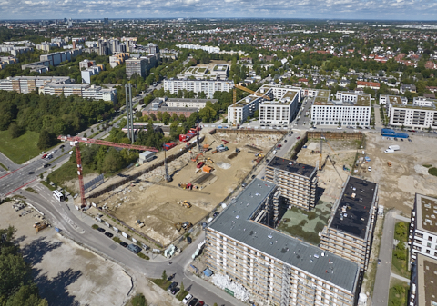 03.09.2025 - Luftbilder der DEMOS-Baustelle Alexiqauartier und BayernHeim in Neuperlach