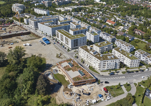03.09.2025 - Luftbilder der DEMOS-Baustelle Alexiqauartier und BayernHeim in Neuperlach