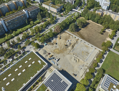 03.09.2025 - Luftbilder vom der Baustelle zur Grundschule am Karl-Marx-Ring in Neuperlach