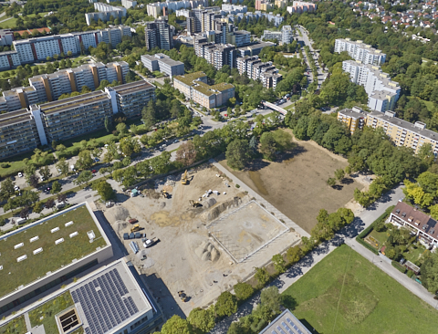 03.09.2025 - Luftbilder vom der Baustelle zur Grundschule am Karl-Marx-Ring in Neuperlach